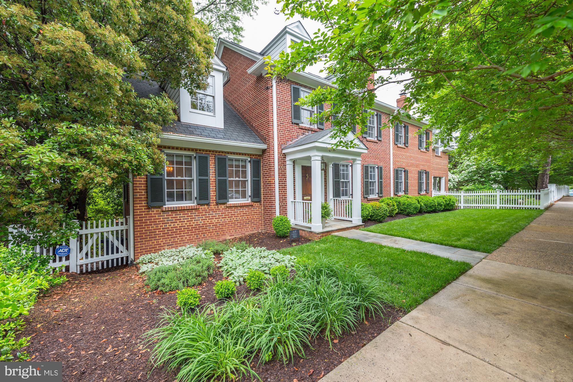 ROSEMONT - Residential