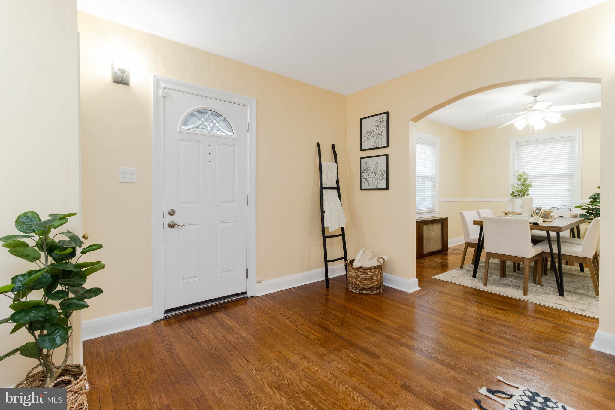 HERITAGE SQUARE - Residential