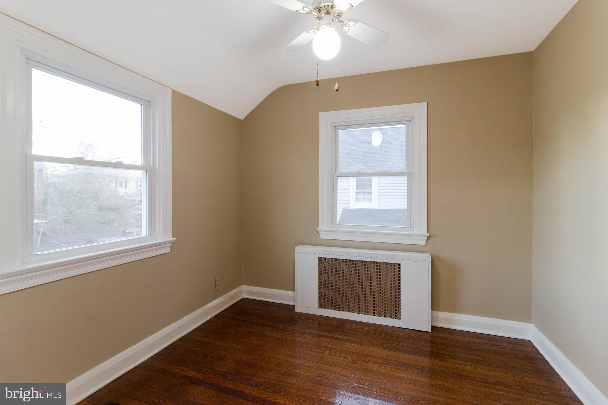 HERITAGE SQUARE - Residential