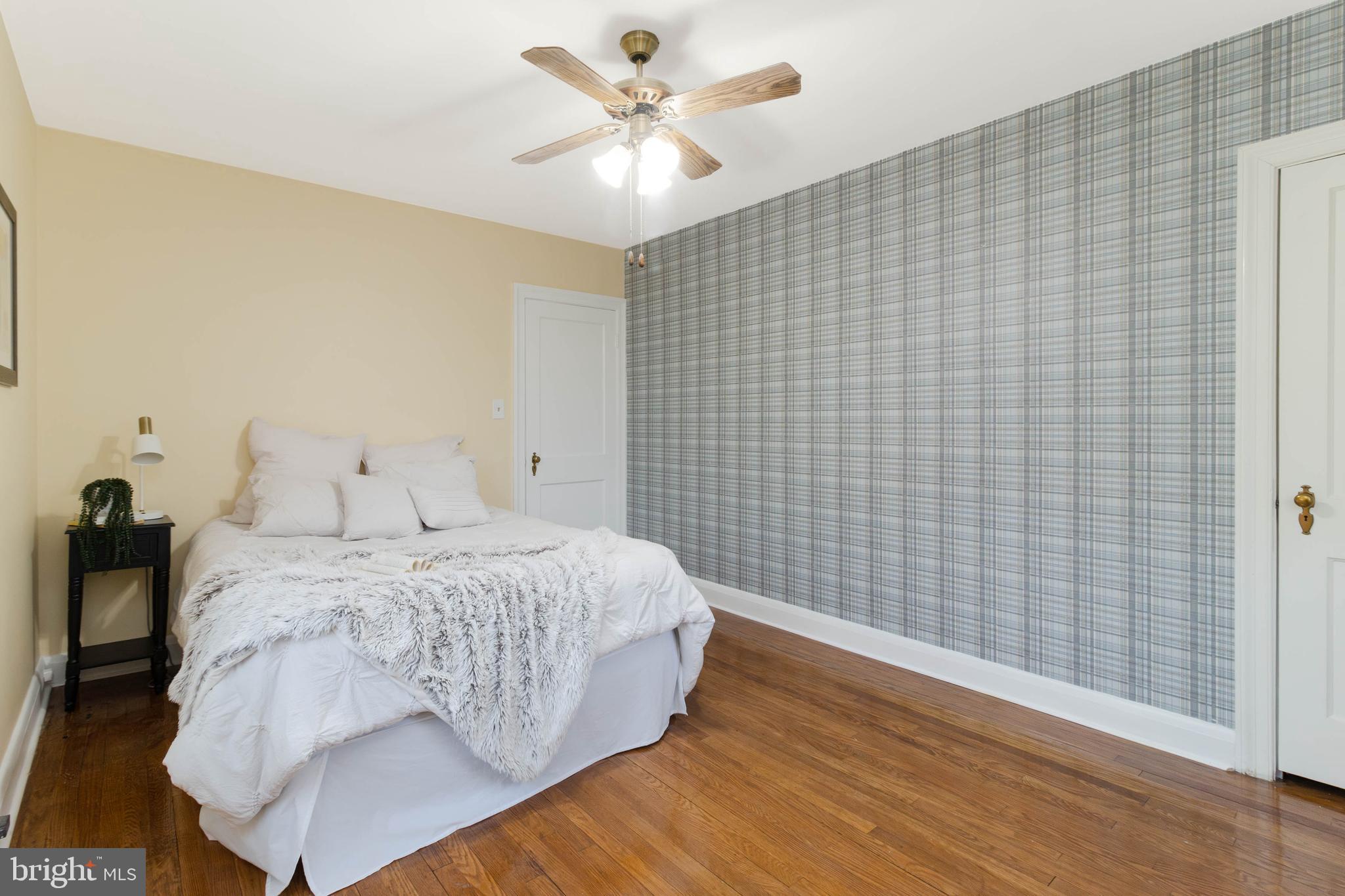 HERITAGE SQUARE - Residential