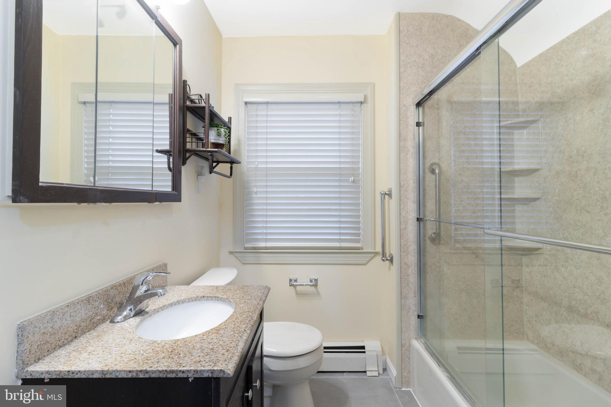 HERITAGE SQUARE - Residential