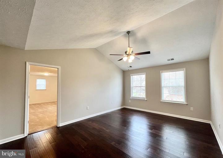 PELHAM'S CROSSING - Residential Lease