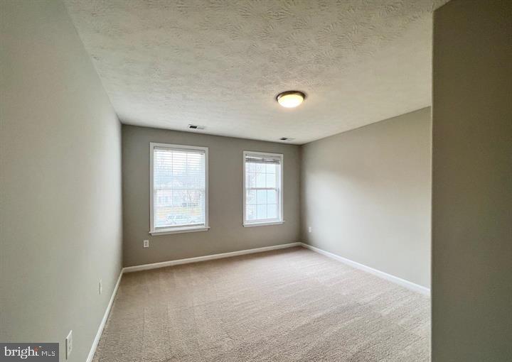 PELHAM'S CROSSING - Residential Lease