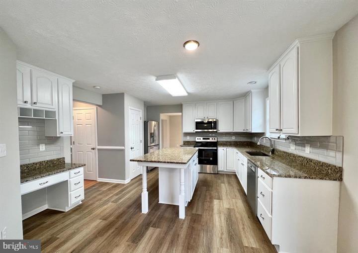 PELHAM'S CROSSING - Residential Lease