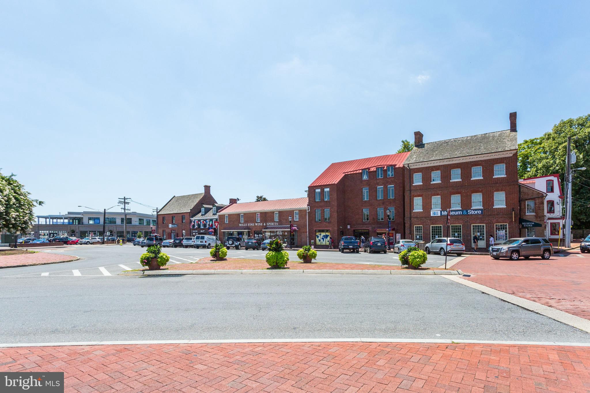 EASTPORT - Residential Lease