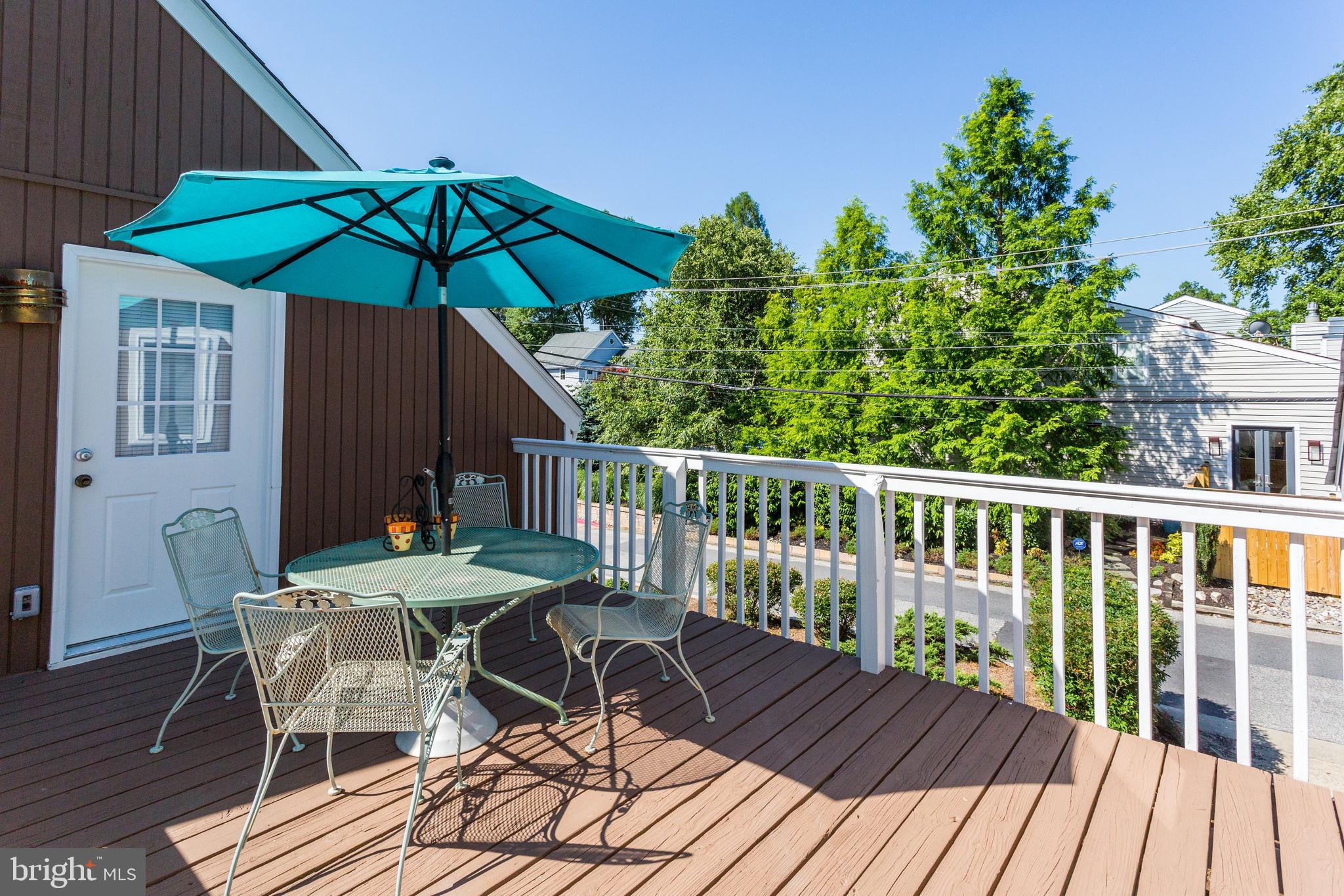 EASTPORT - Residential Lease