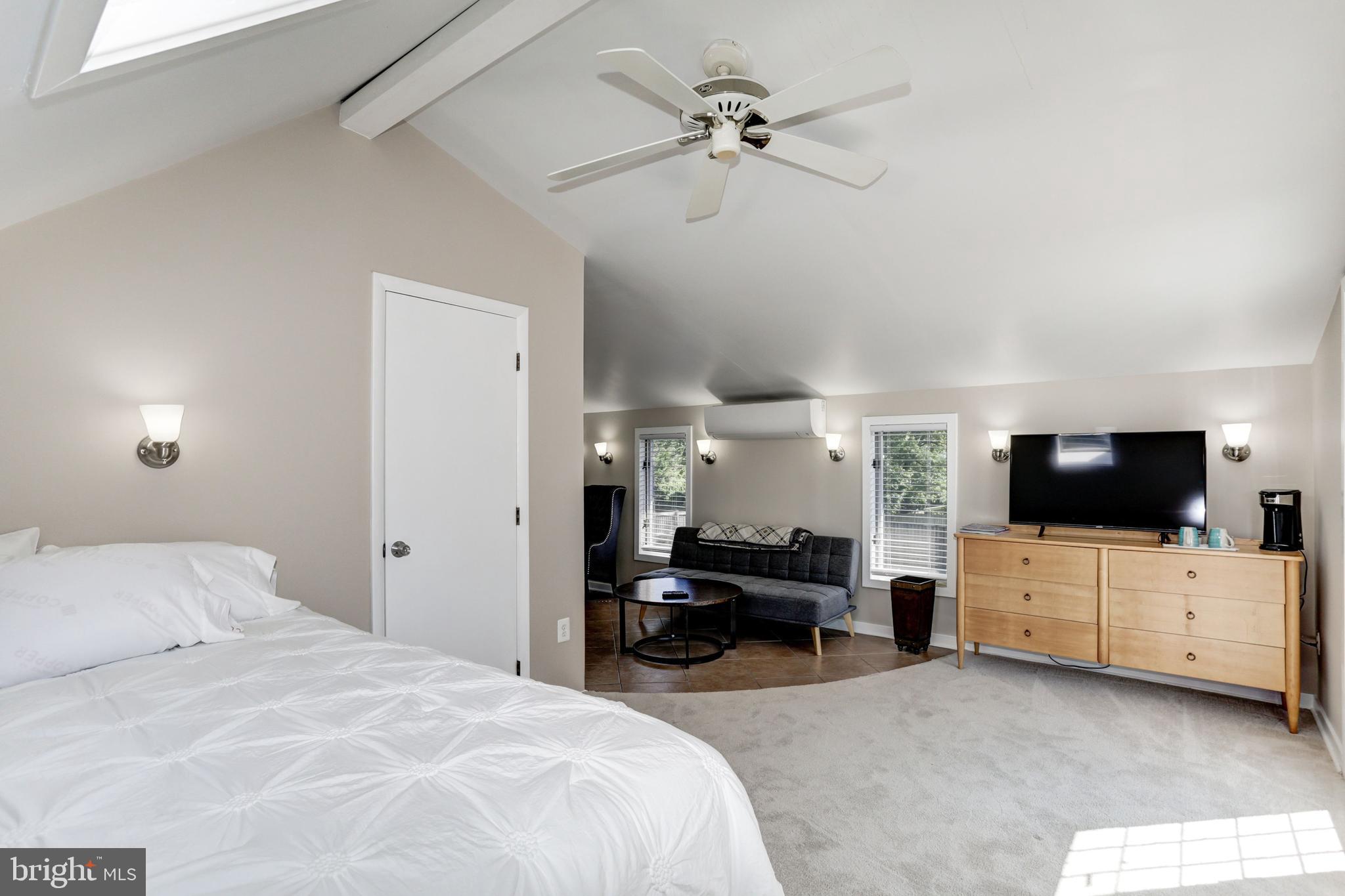 EASTPORT - Residential Lease