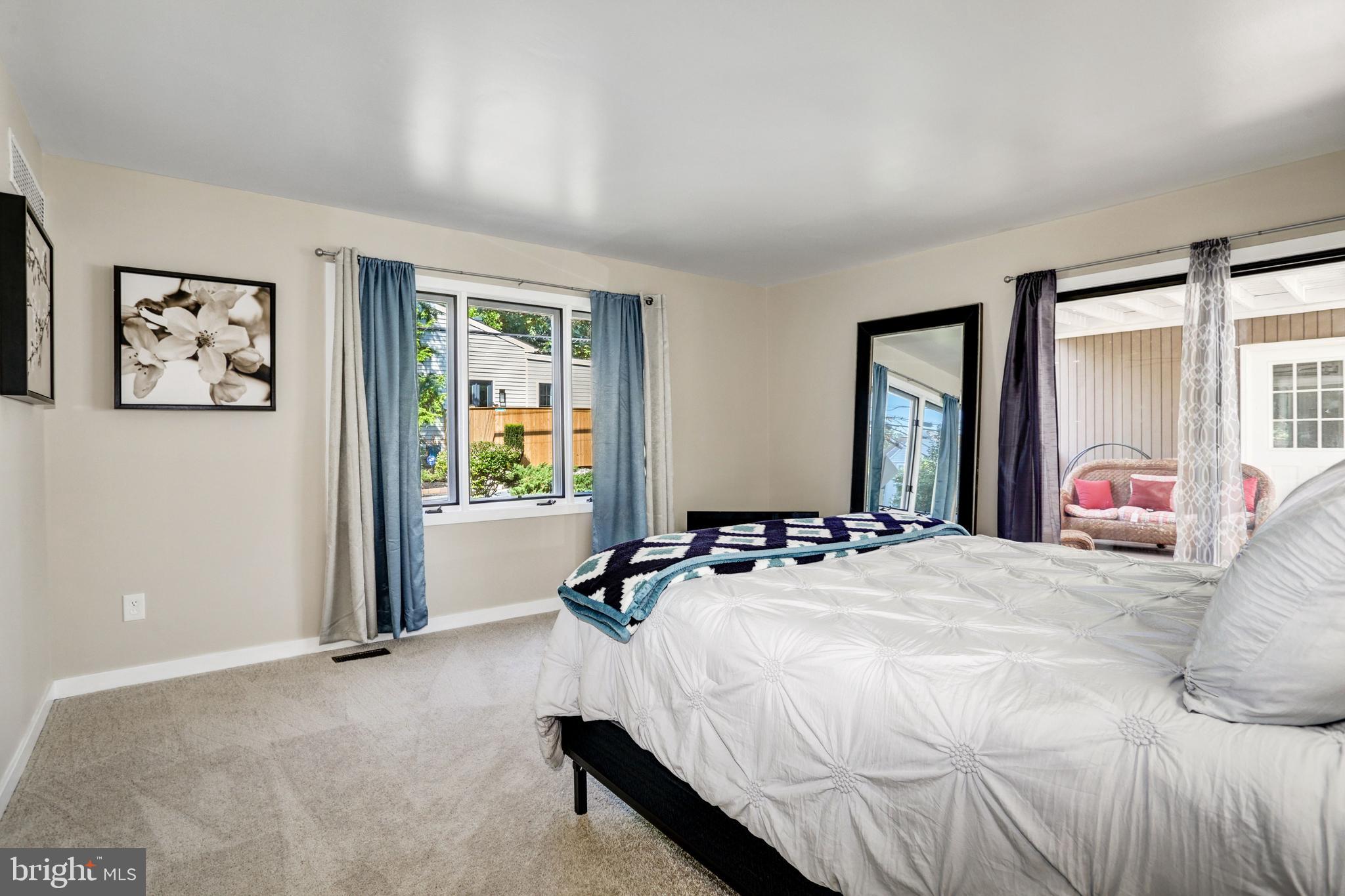 EASTPORT - Residential Lease