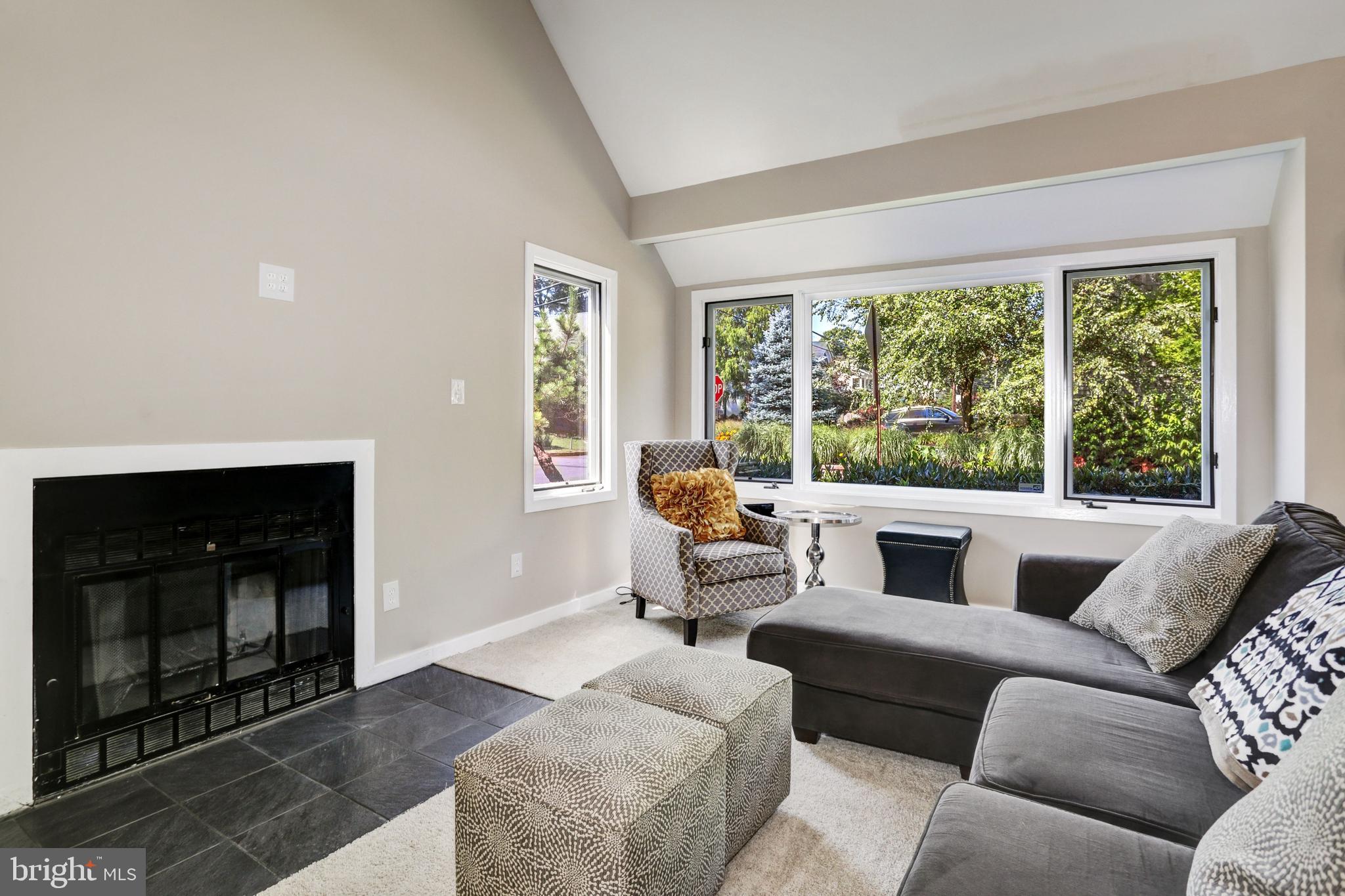 EASTPORT - Residential Lease