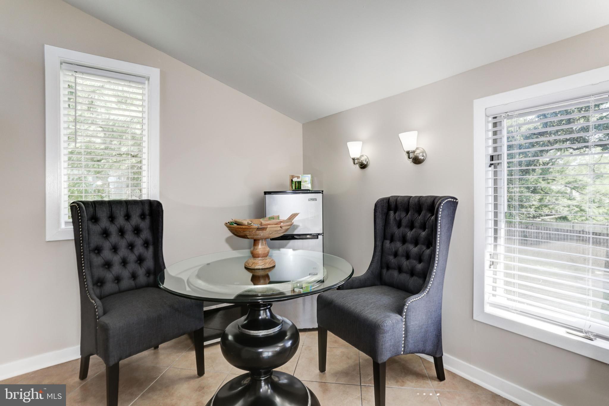 EASTPORT - Residential Lease