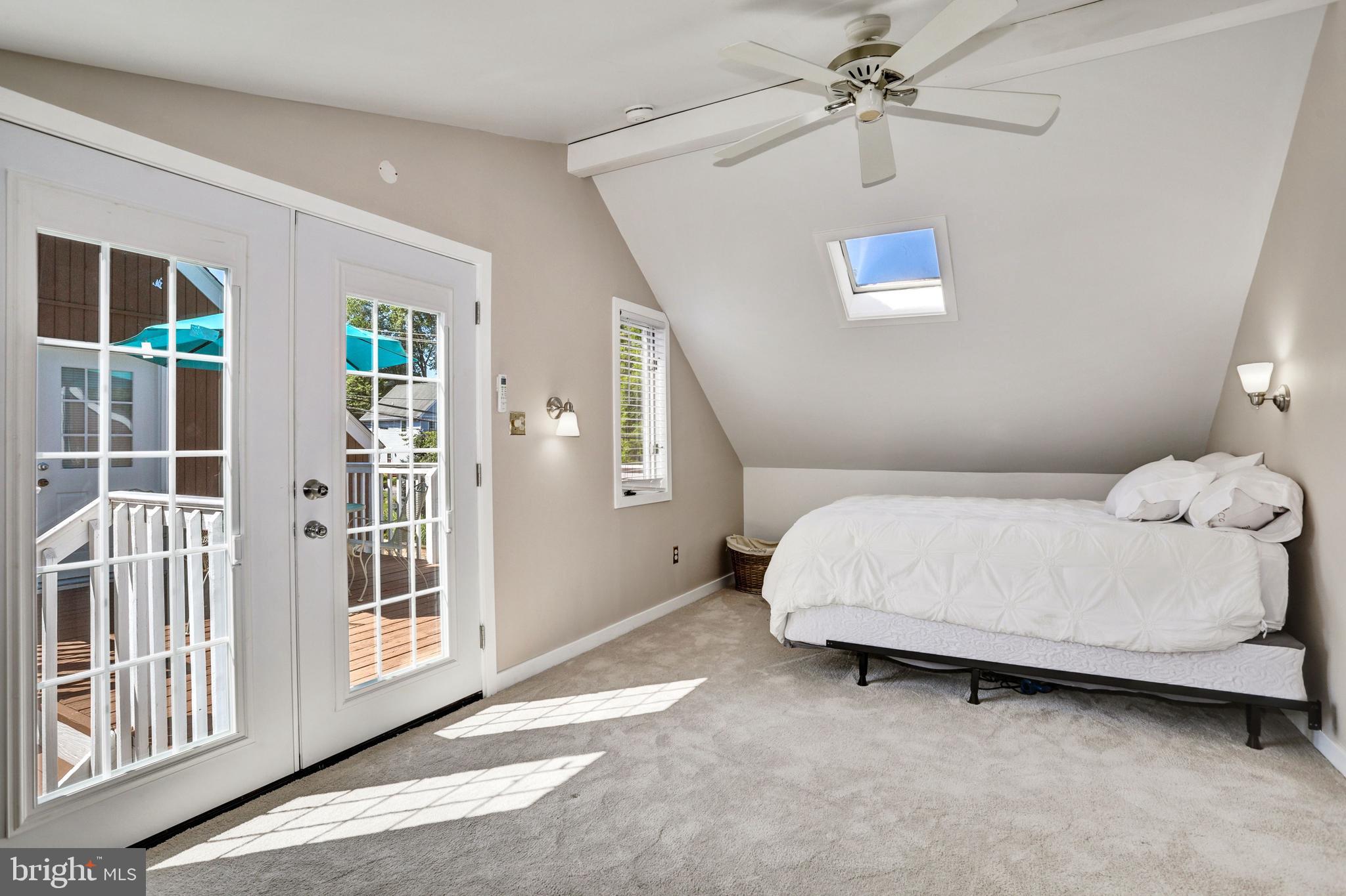 EASTPORT - Residential Lease