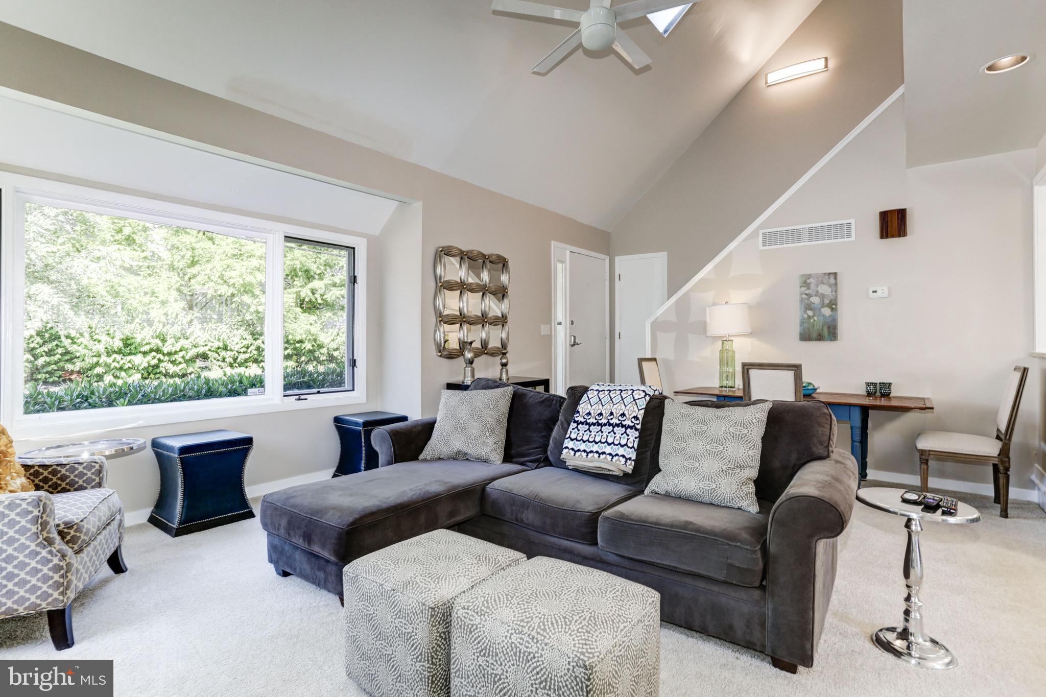 EASTPORT - Residential Lease