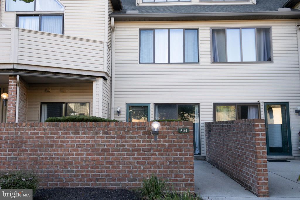 Photo of 504 Cherrington Drive, HARRISBURG, PA 17110 (MLS # PADA2050516)