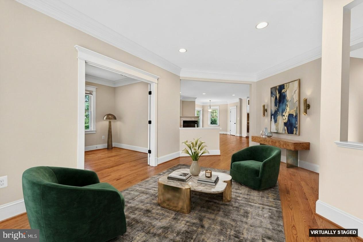 CHURCHILL - Residential