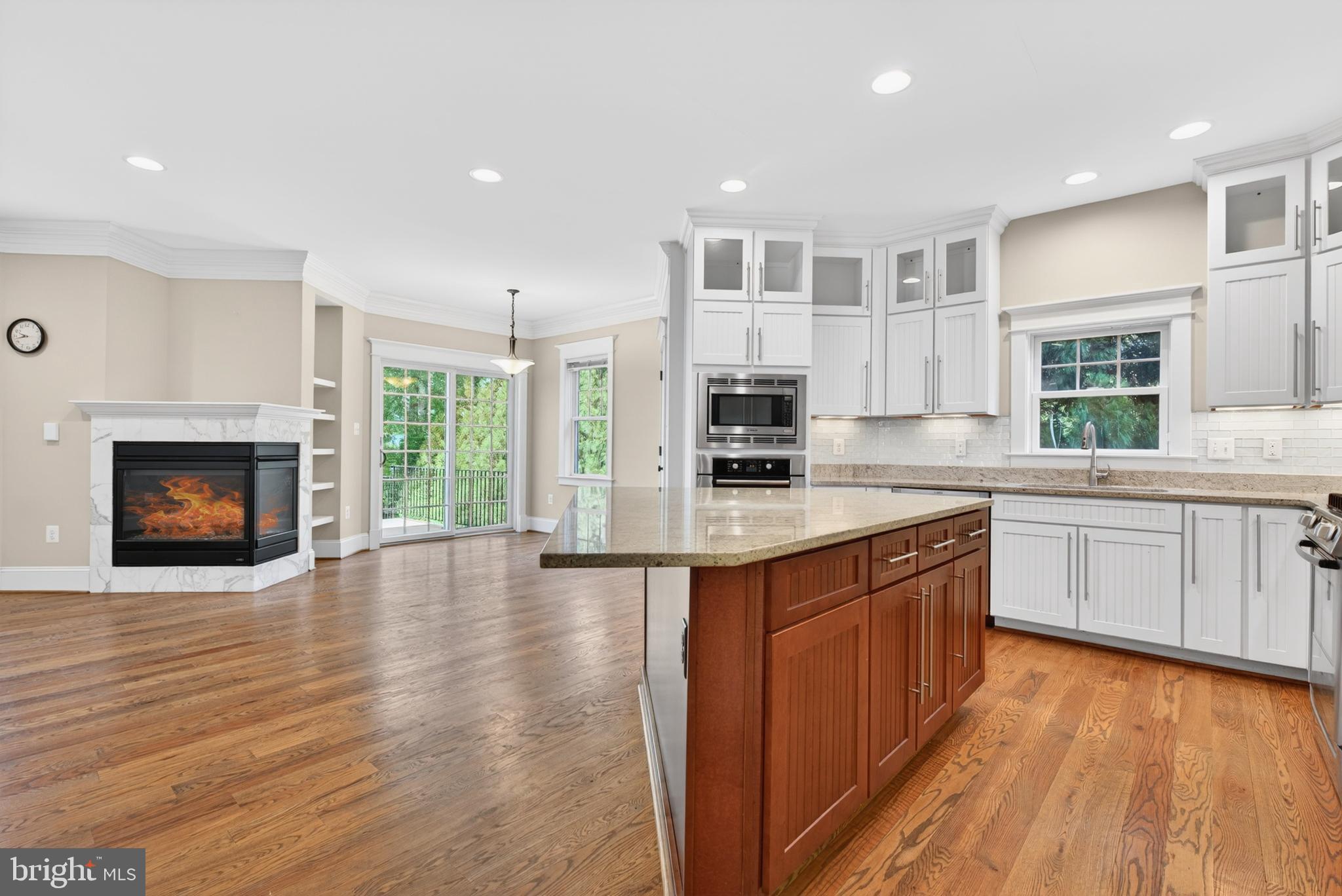 CHURCHILL - Residential