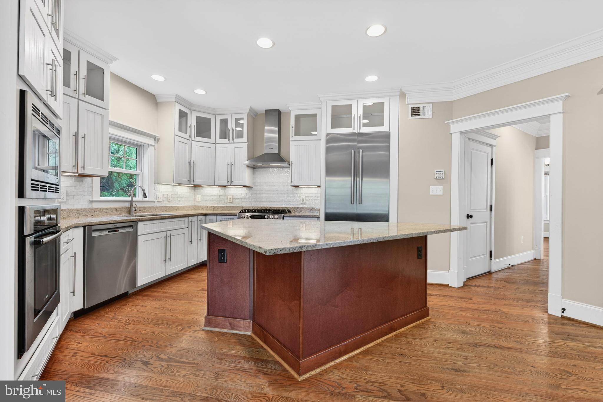 CHURCHILL - Residential