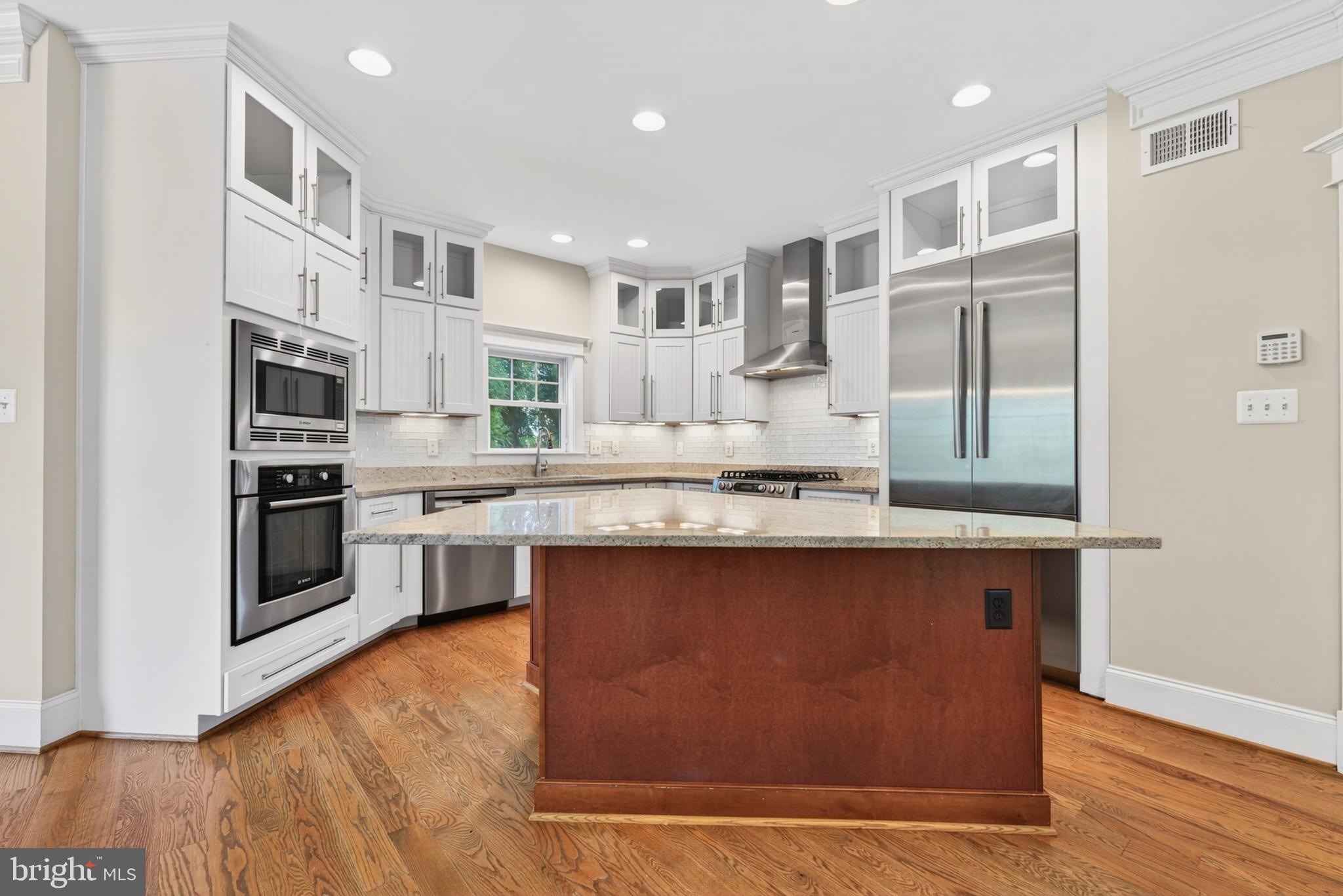 CHURCHILL - Residential