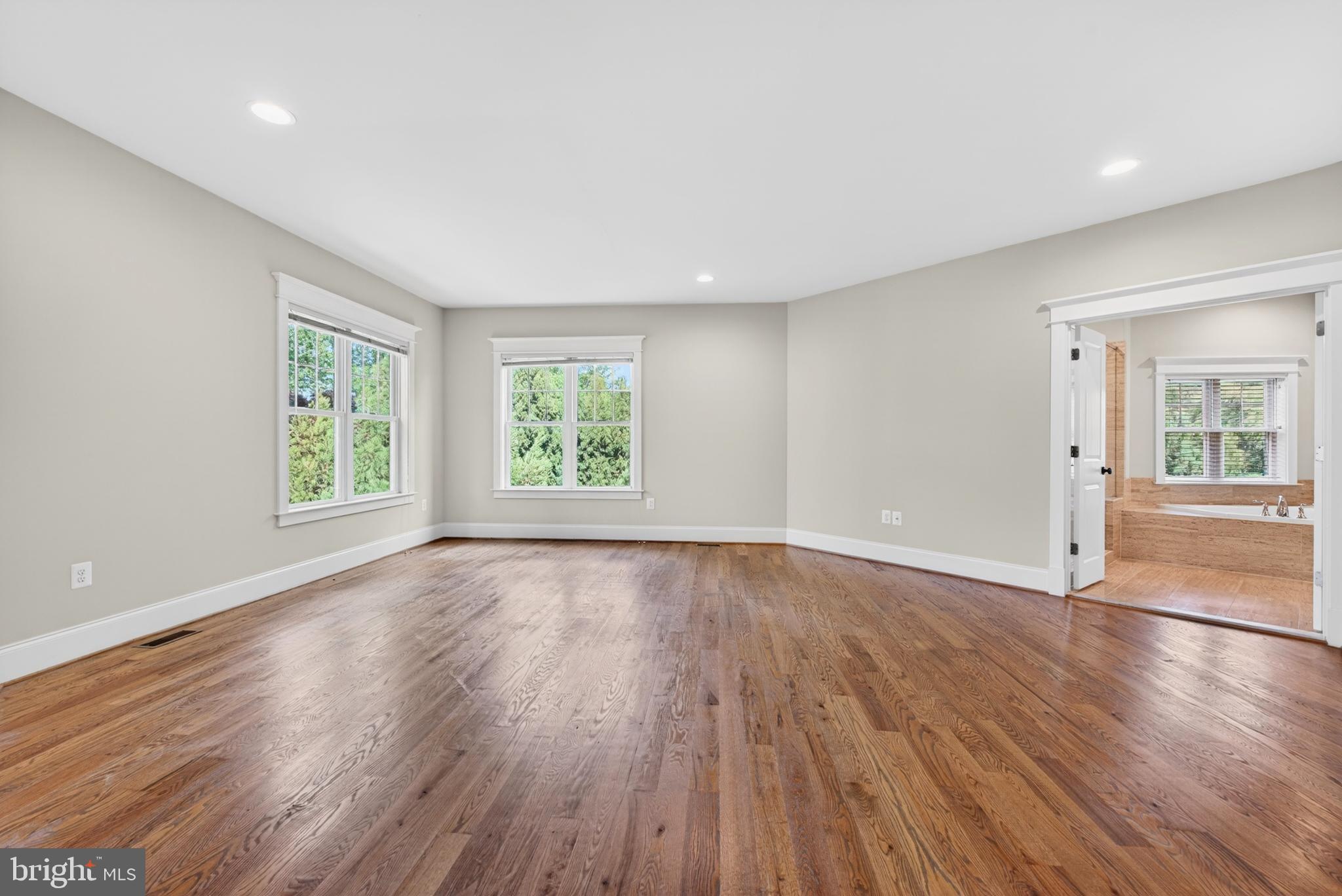 CHURCHILL - Residential