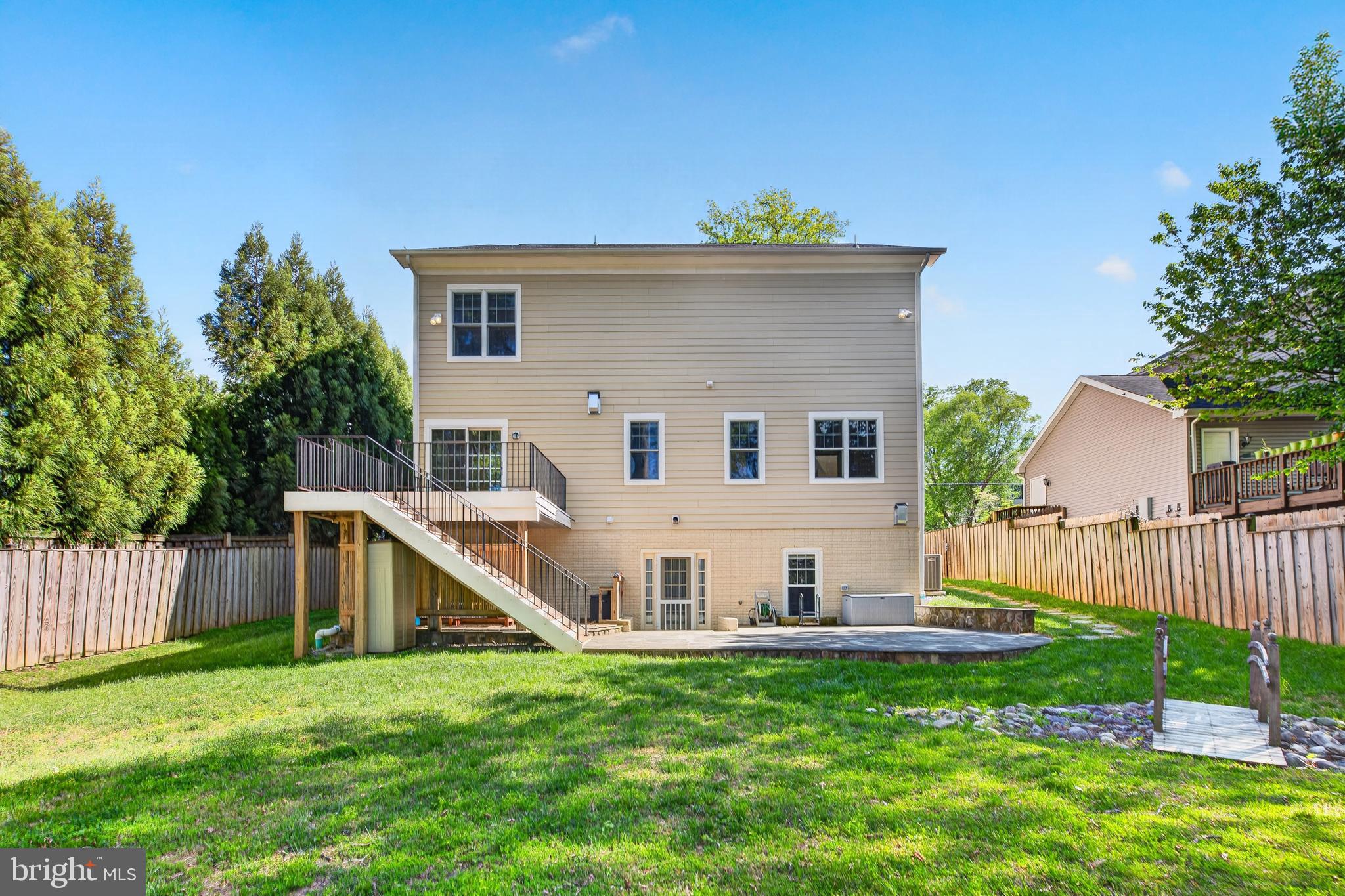 CHURCHILL - Residential