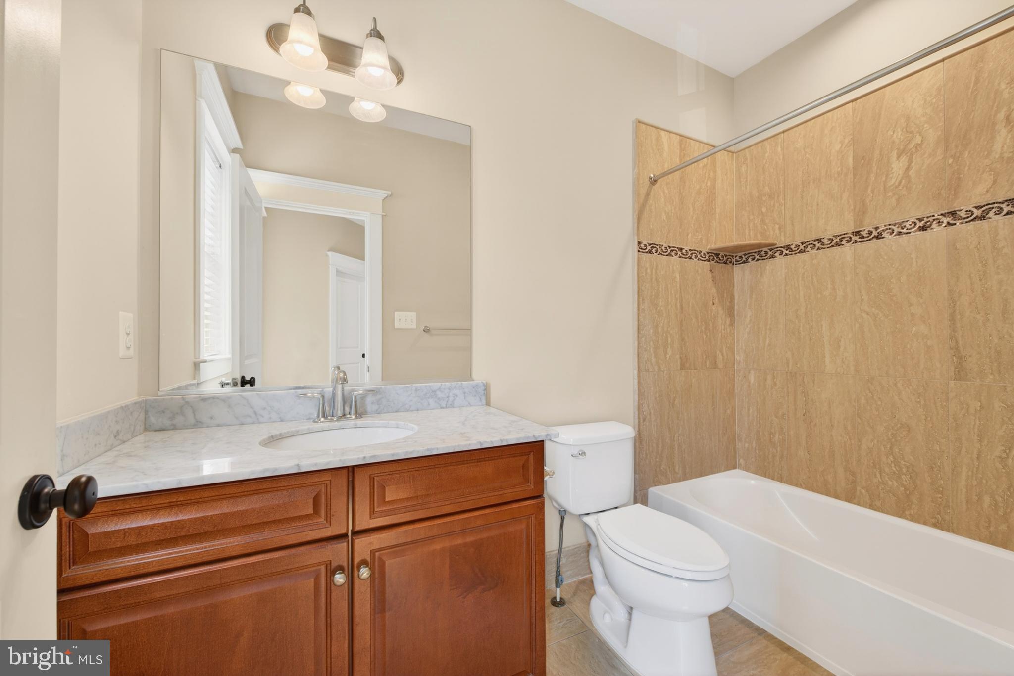 CHURCHILL - Residential