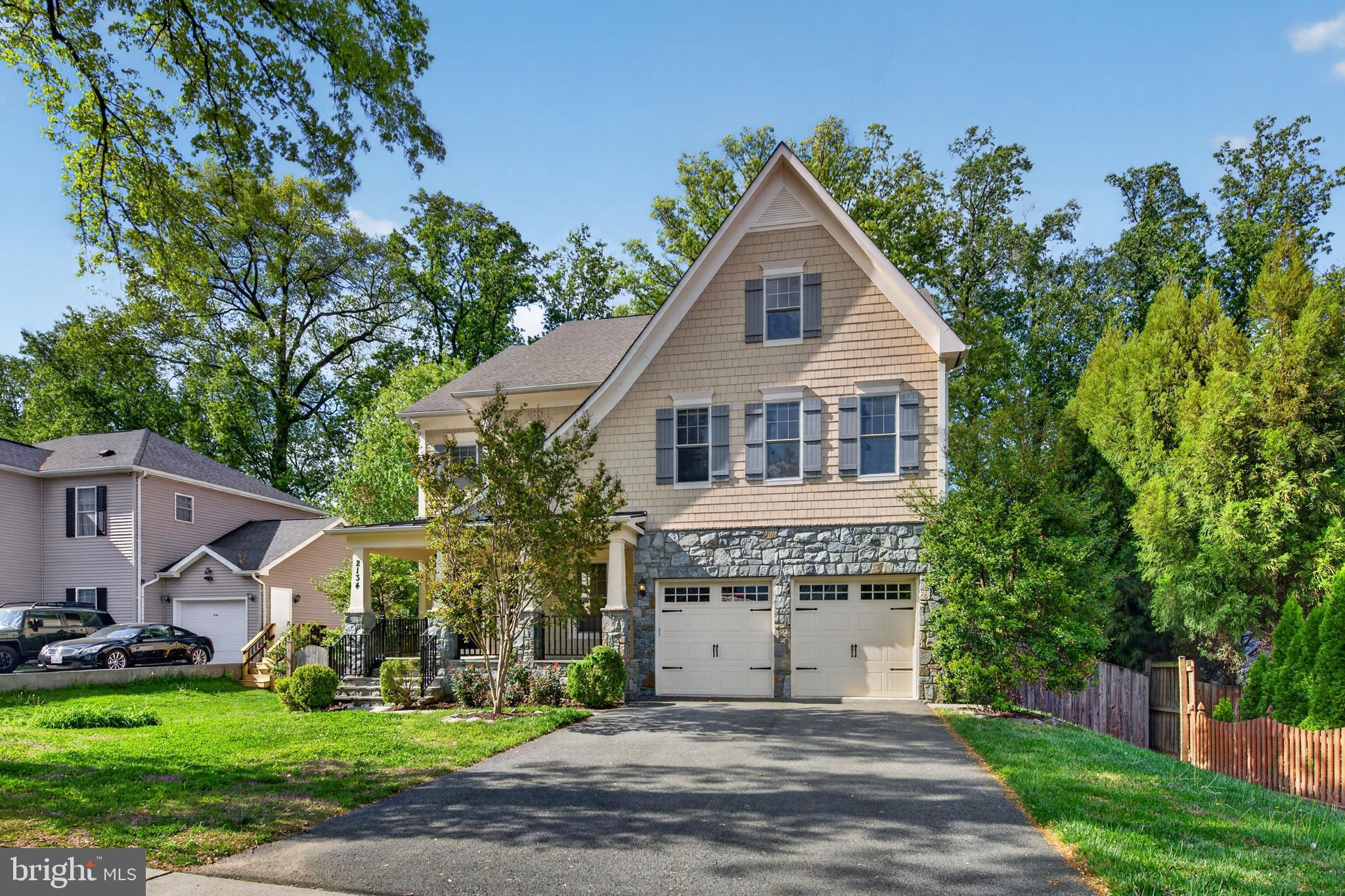 CHURCHILL - Residential