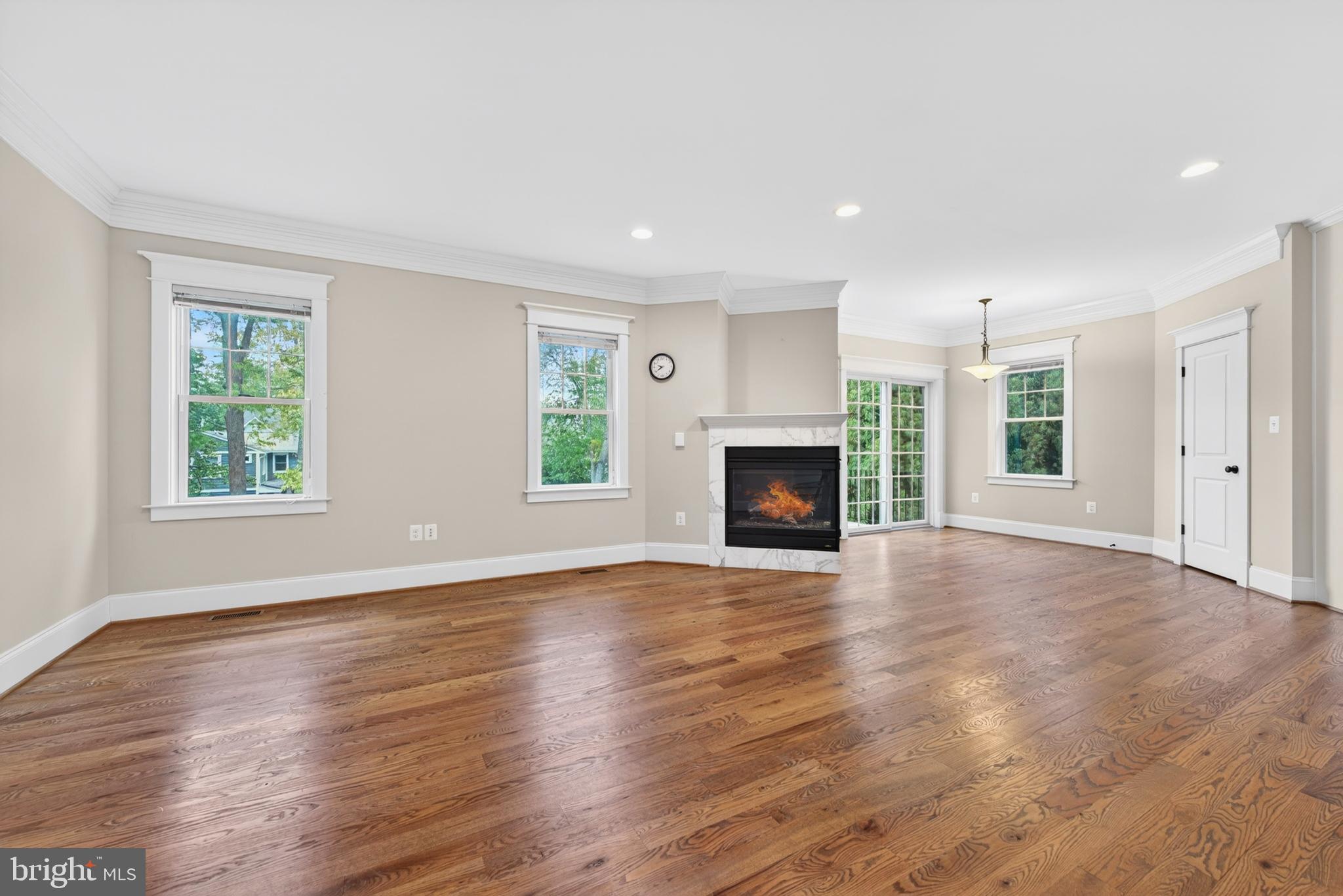 CHURCHILL - Residential