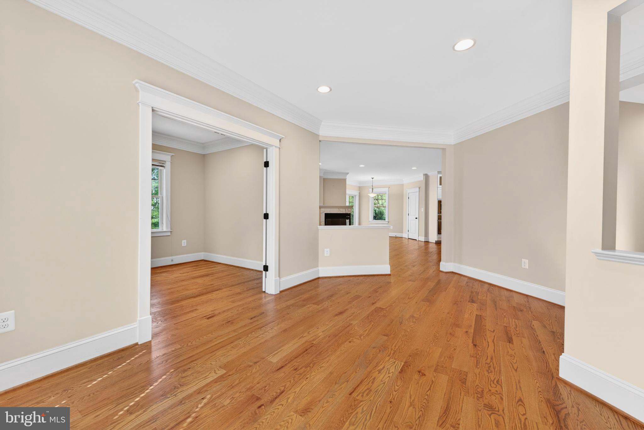 CHURCHILL - Residential