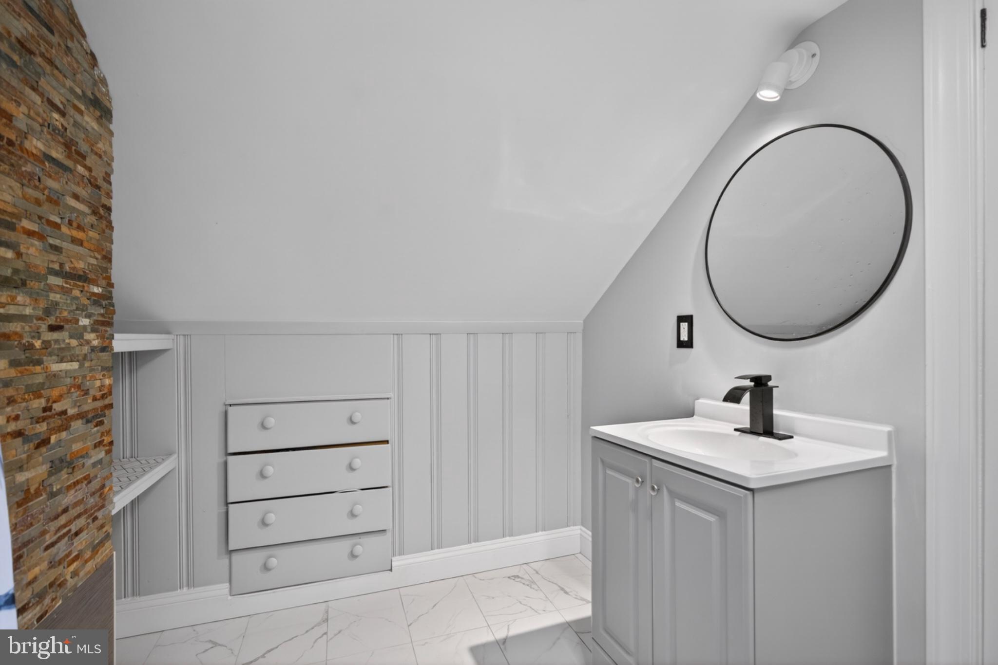 MARTINDALE - Residential