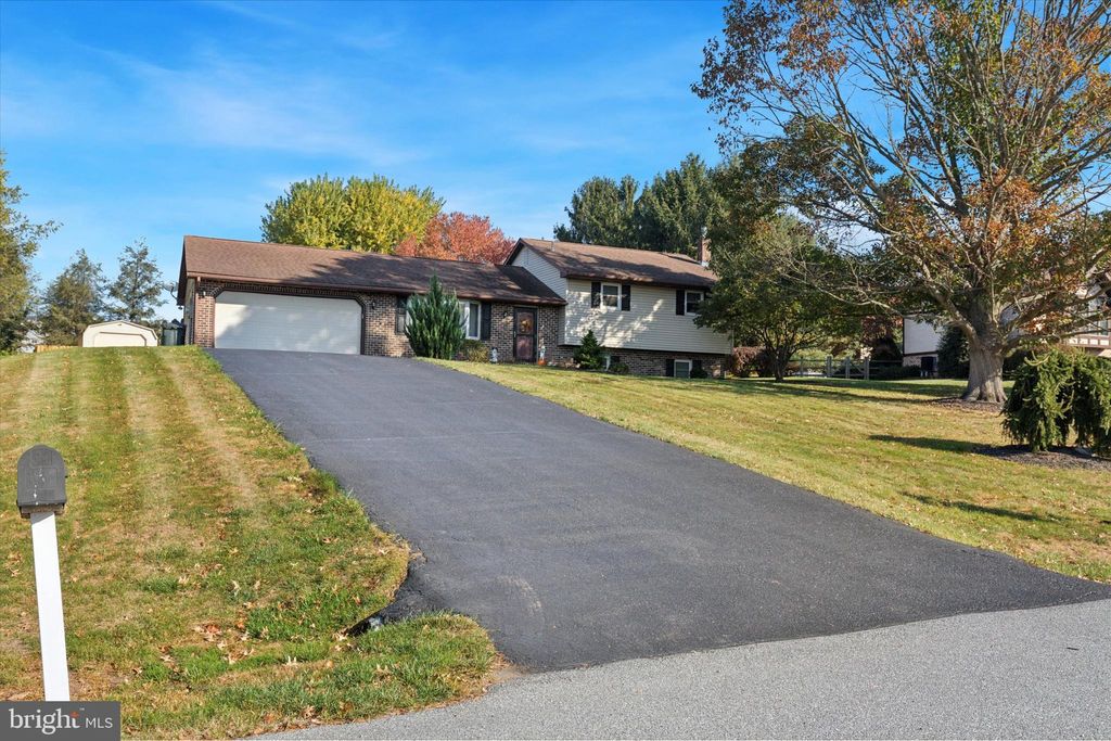 Photo of 108 Meadowlark Lane, Mohnton, PA 19540 (MLS # PALA2058968)
