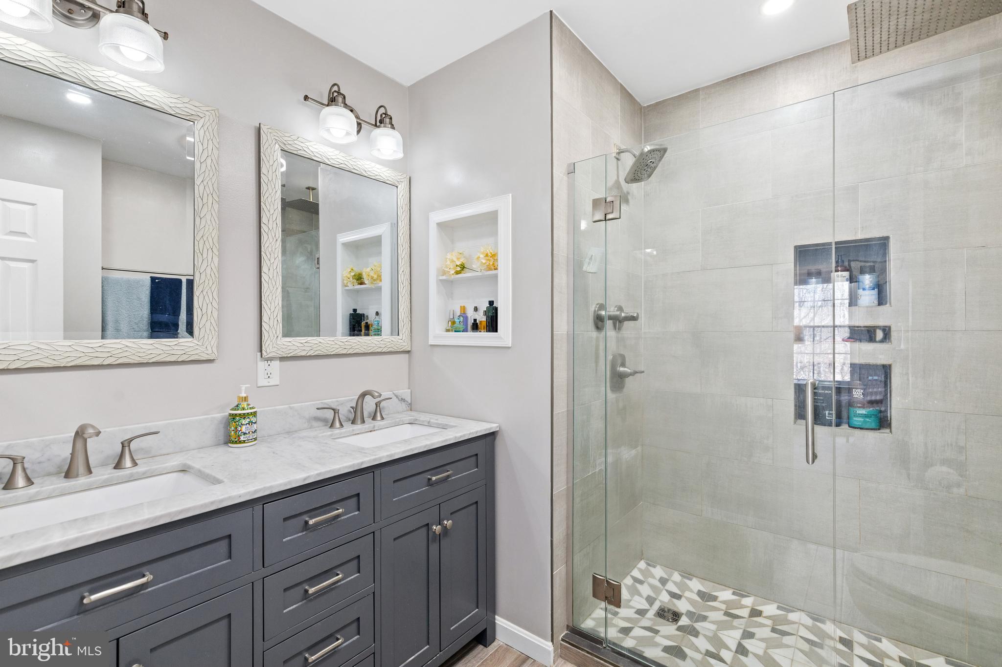 SHADOWBROOK - Residential