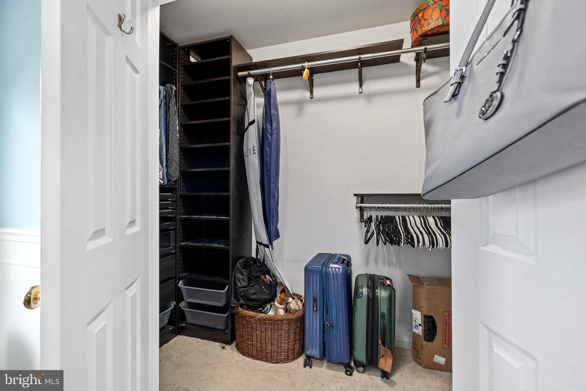 SHADOWBROOK - Residential