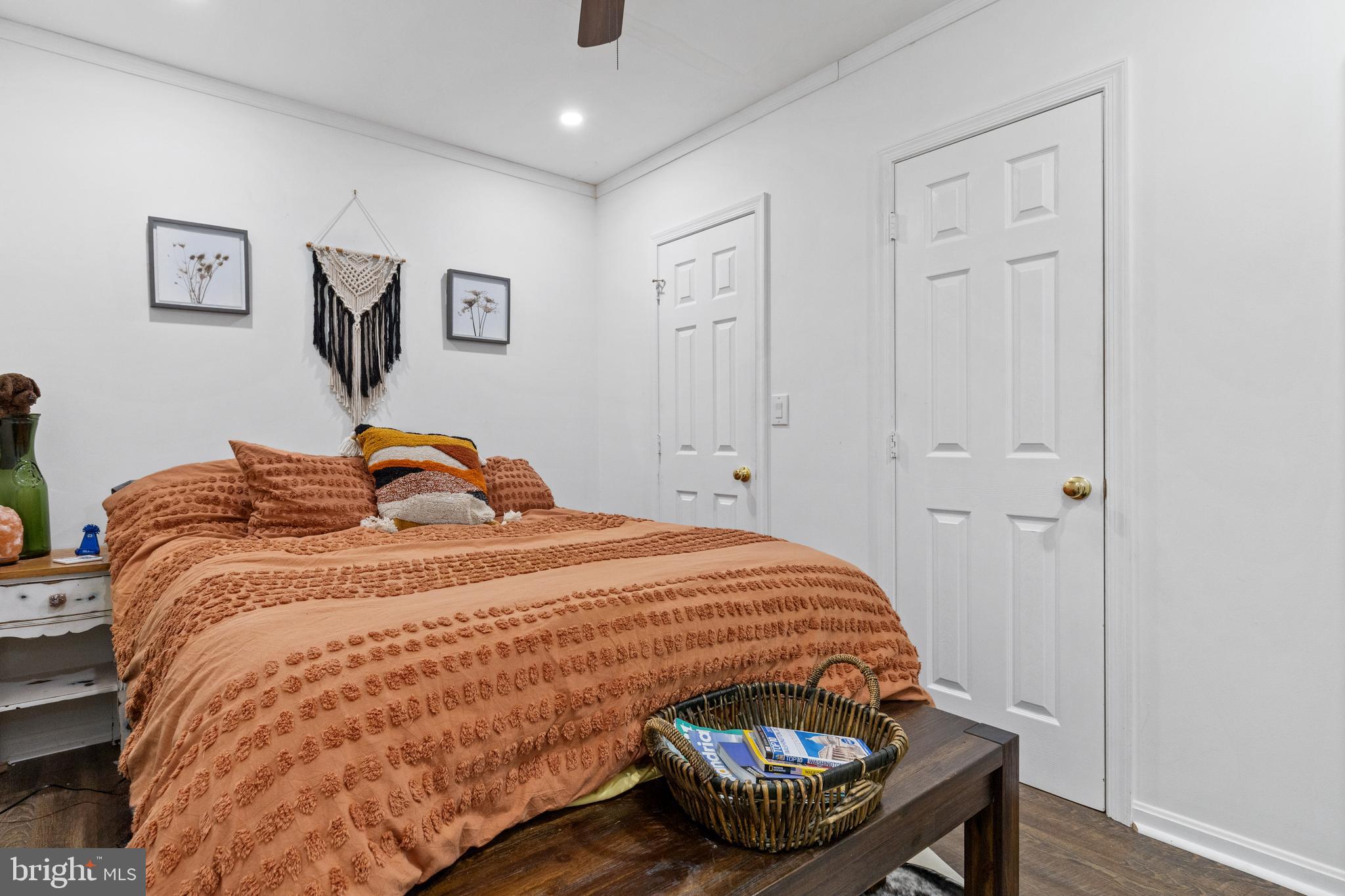 SHADOWBROOK - Residential