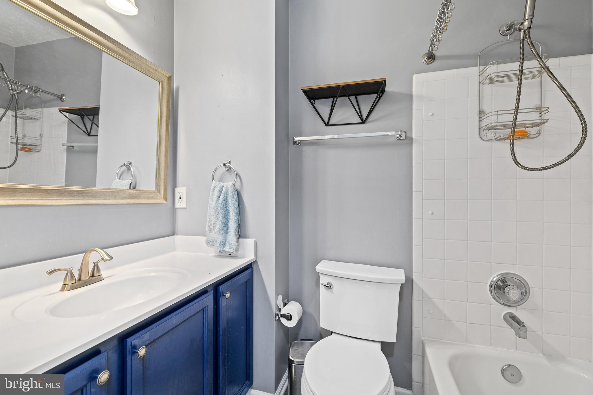 SHADOWBROOK - Residential