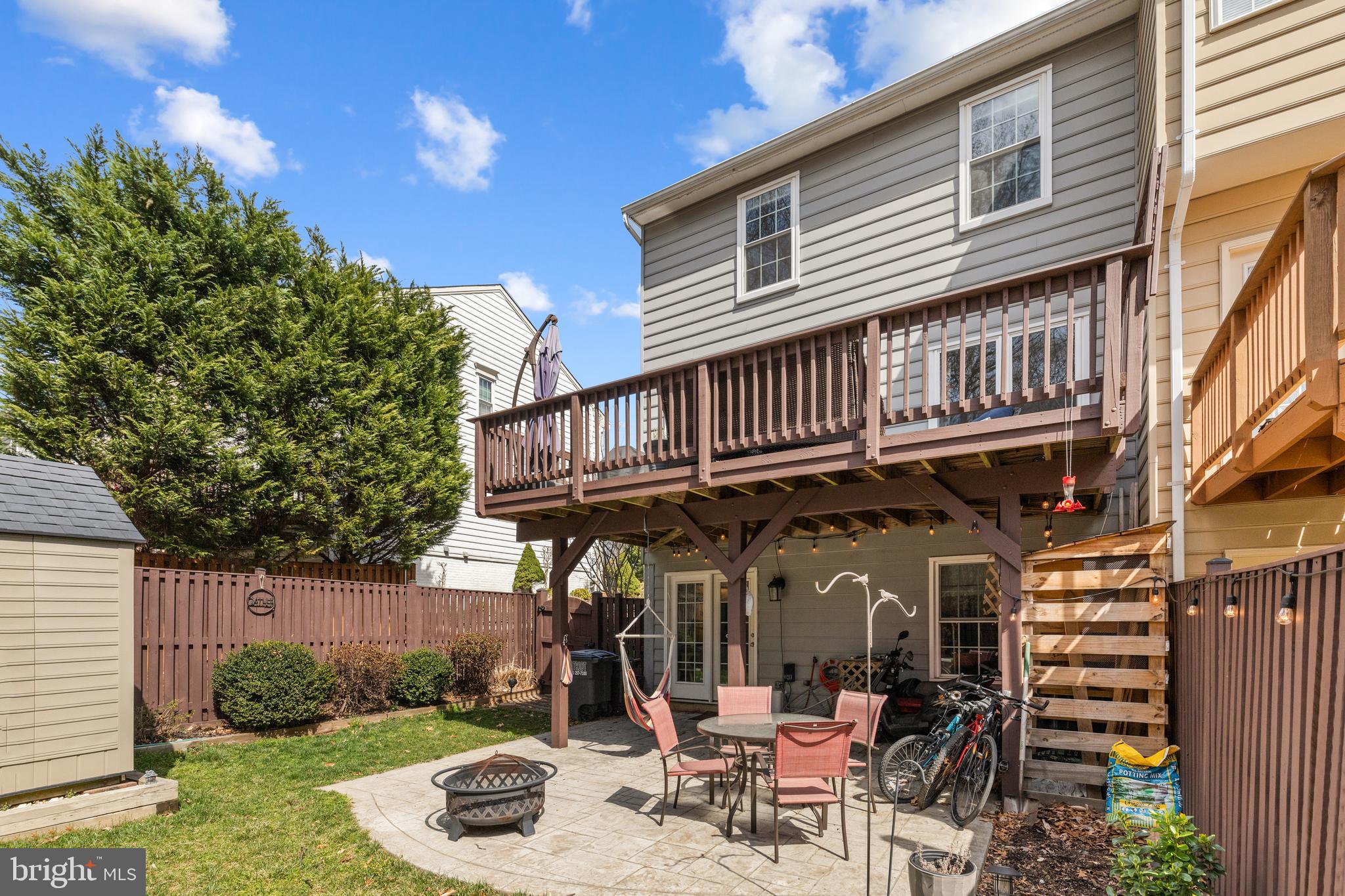 SHADOWBROOK - Residential