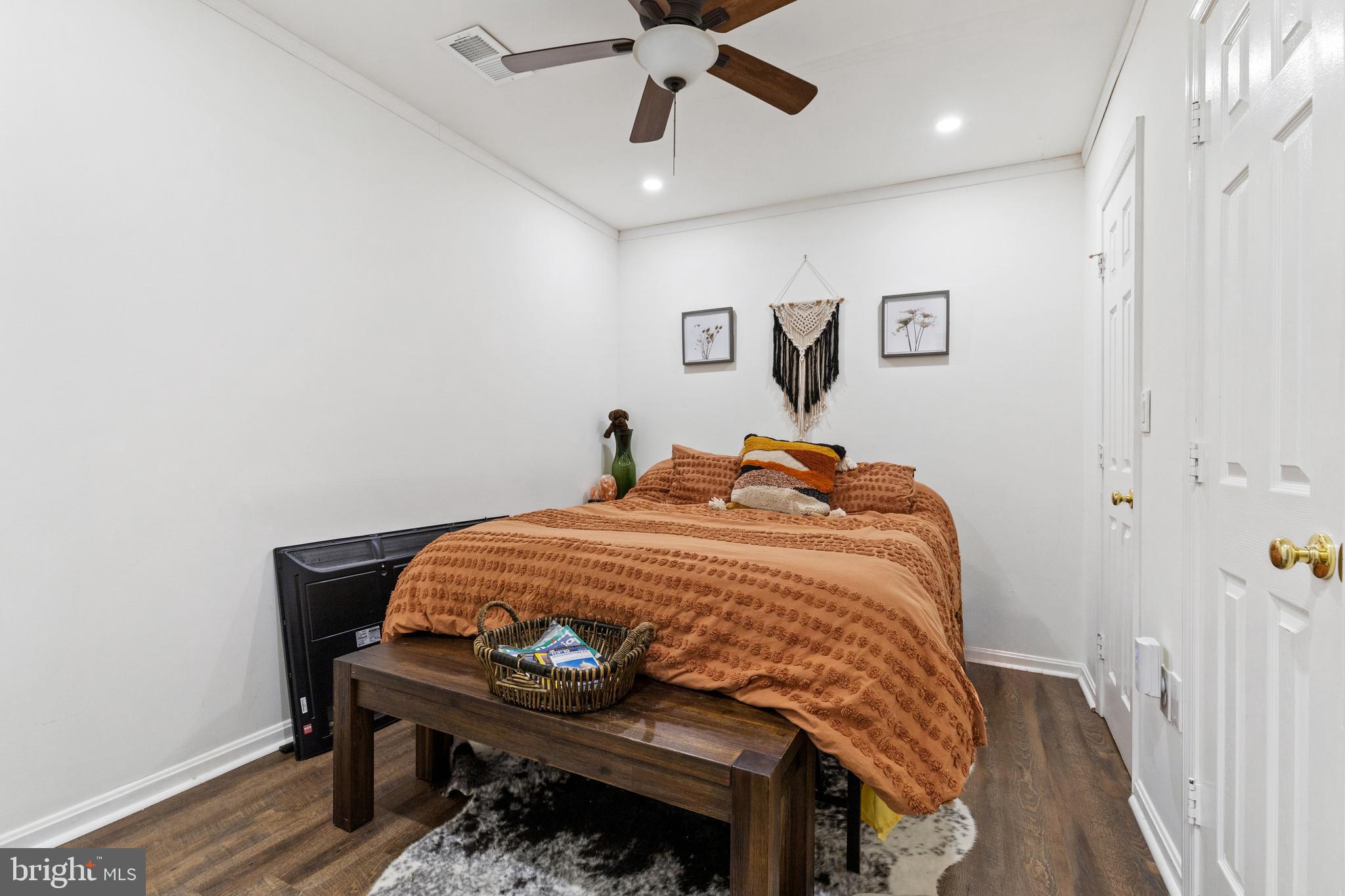 SHADOWBROOK - Residential