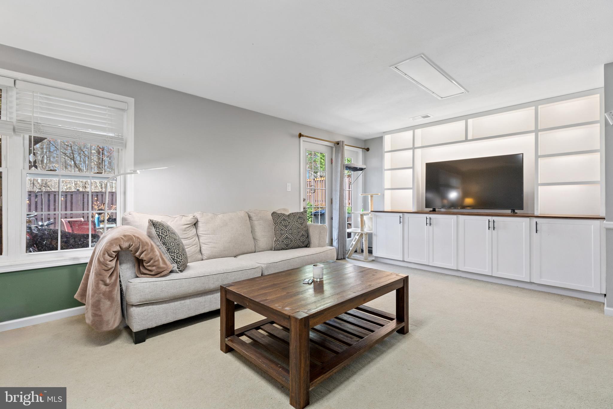 SHADOWBROOK - Residential