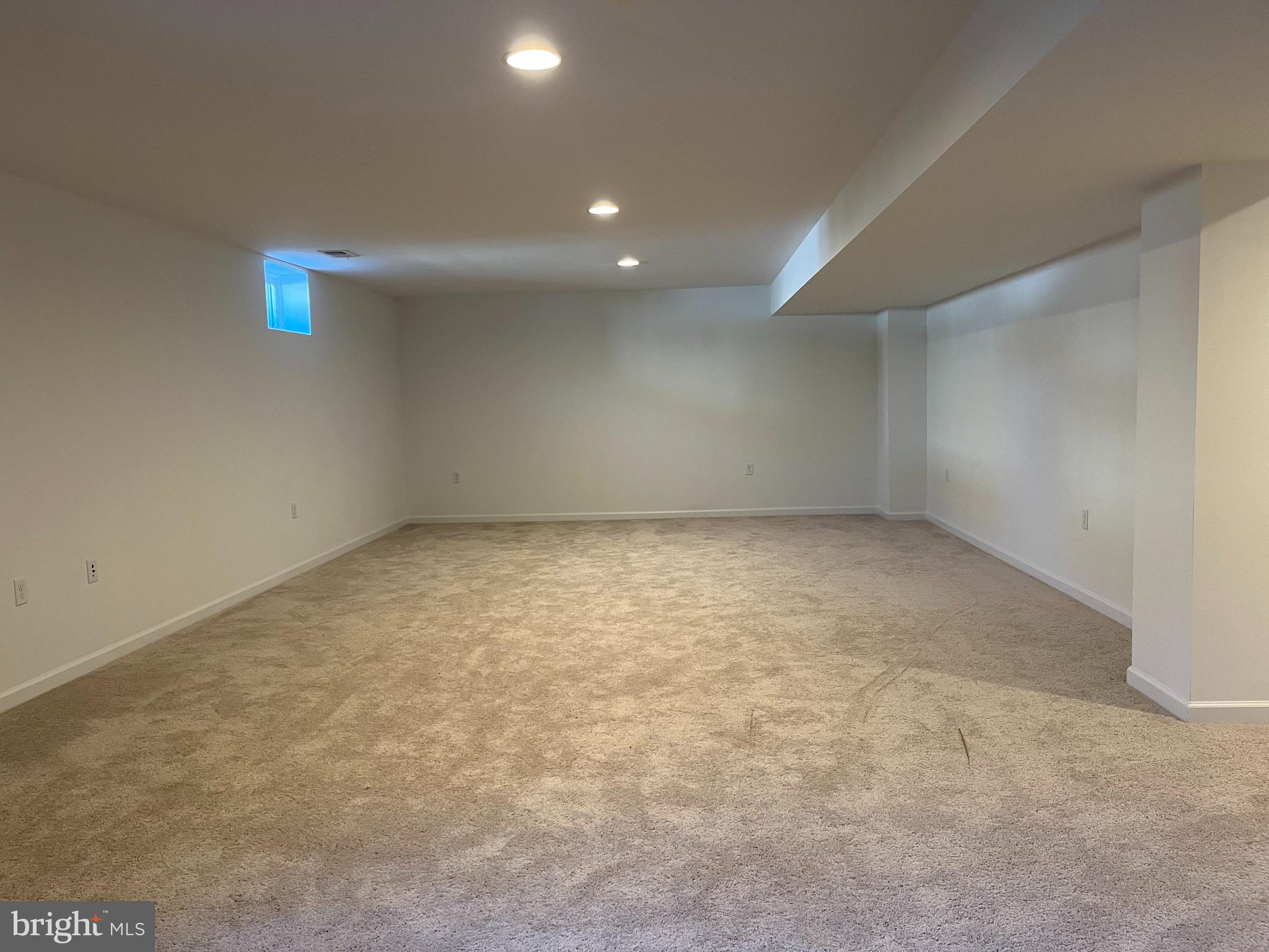 MARTINSBURG STATION - Residential Lease