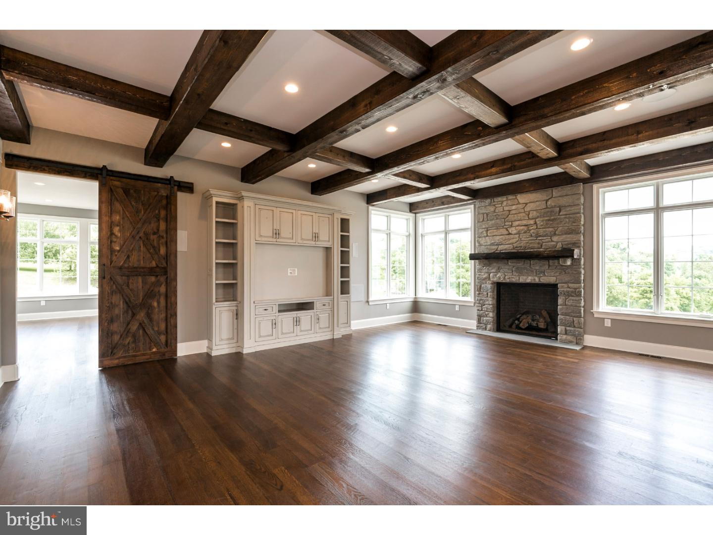 WHITEGATE - Residential