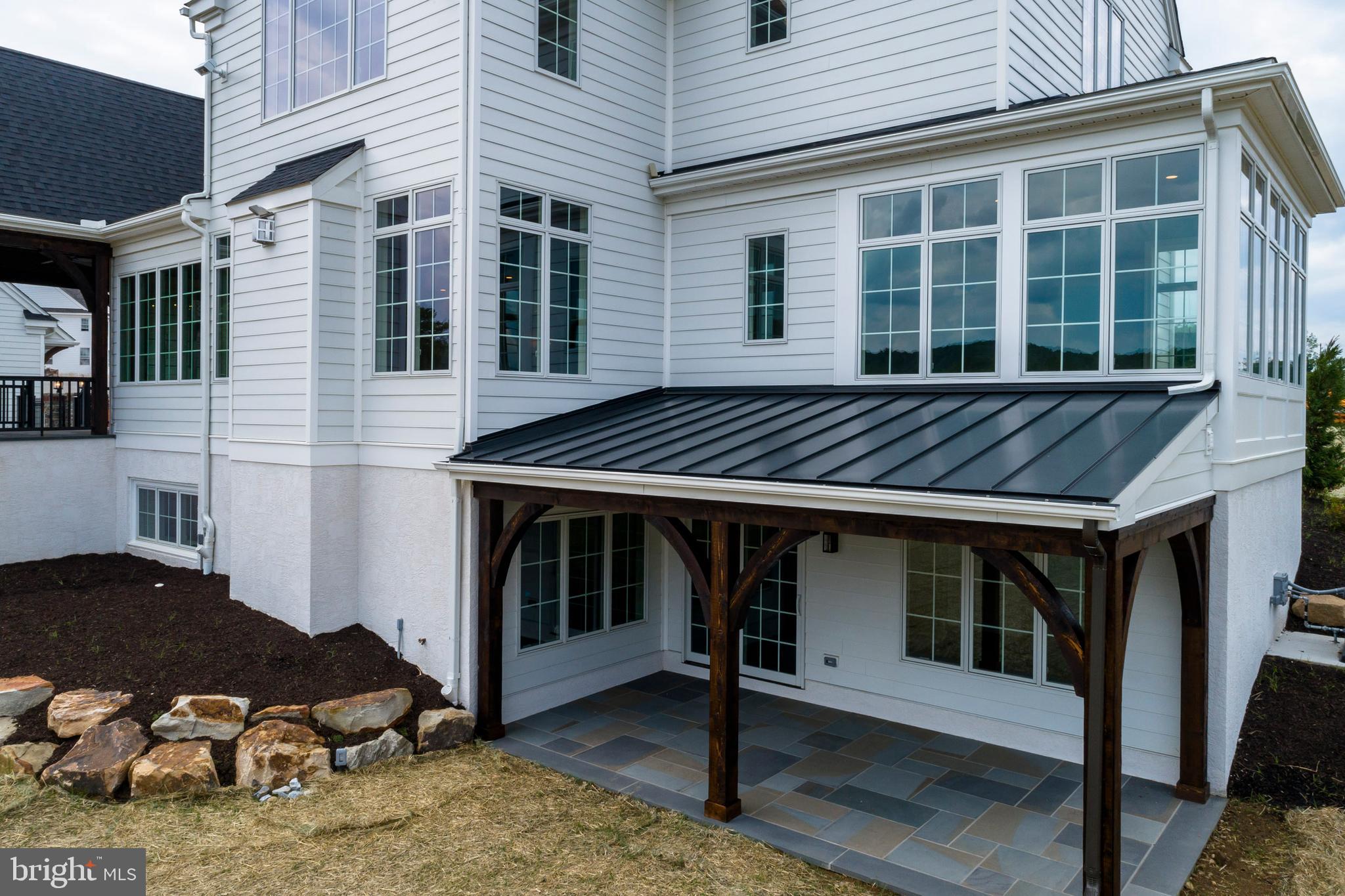 WHITEGATE - Residential