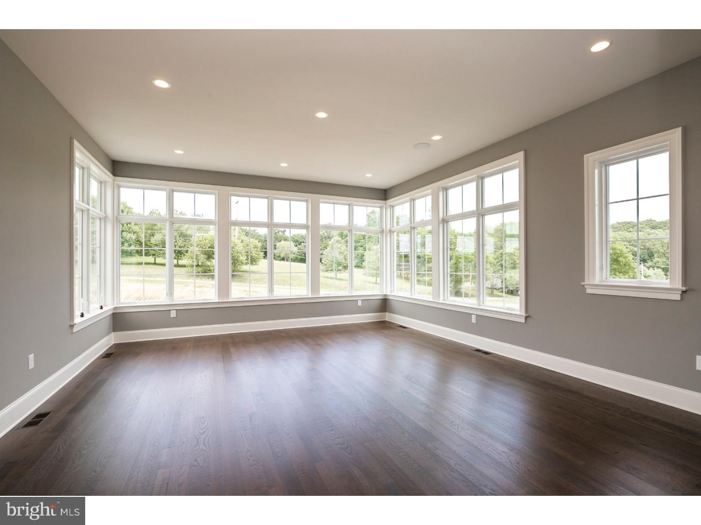 WHITEGATE - Residential