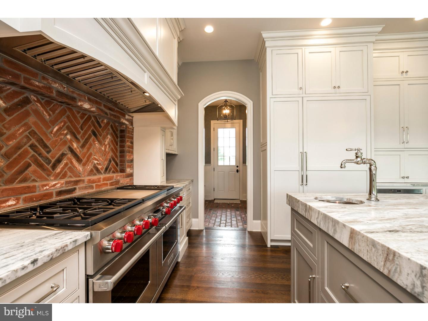 WHITEGATE - Residential