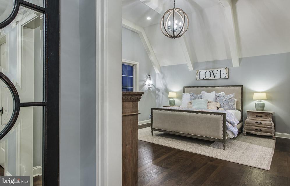 WHITEGATE - Residential