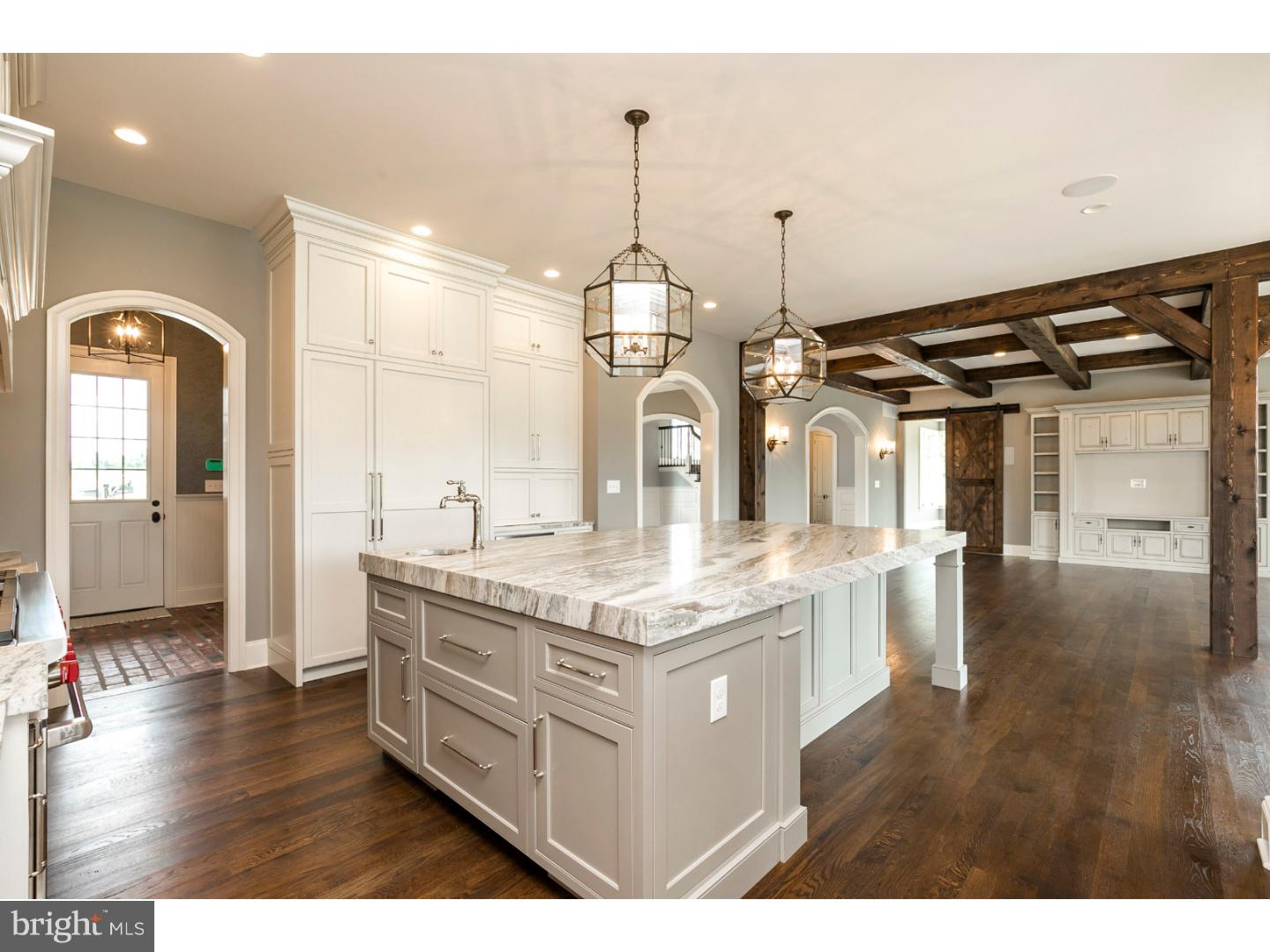 WHITEGATE - Residential