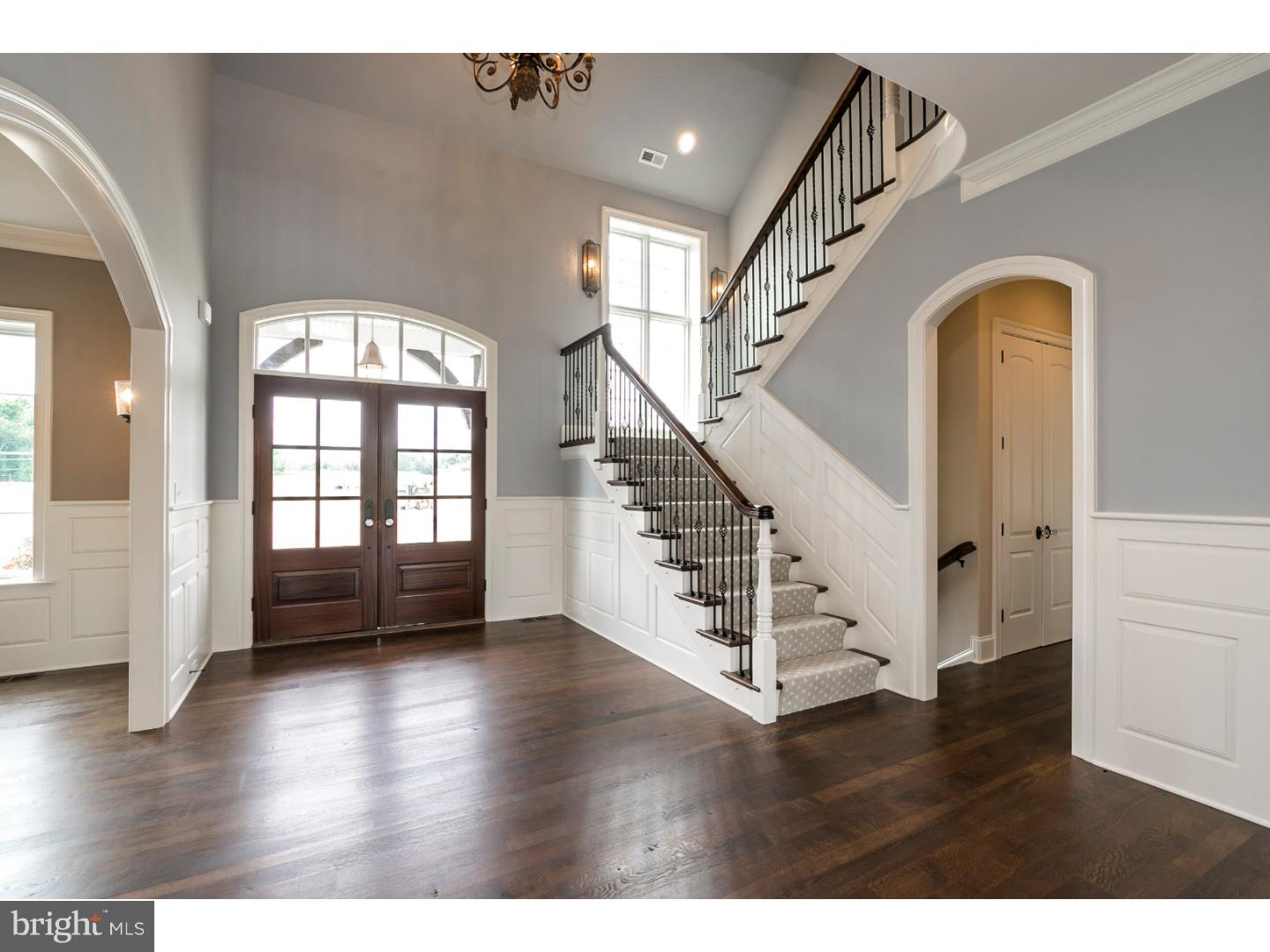 WHITEGATE - Residential