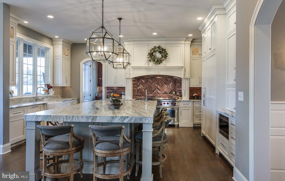 WHITEGATE - Residential