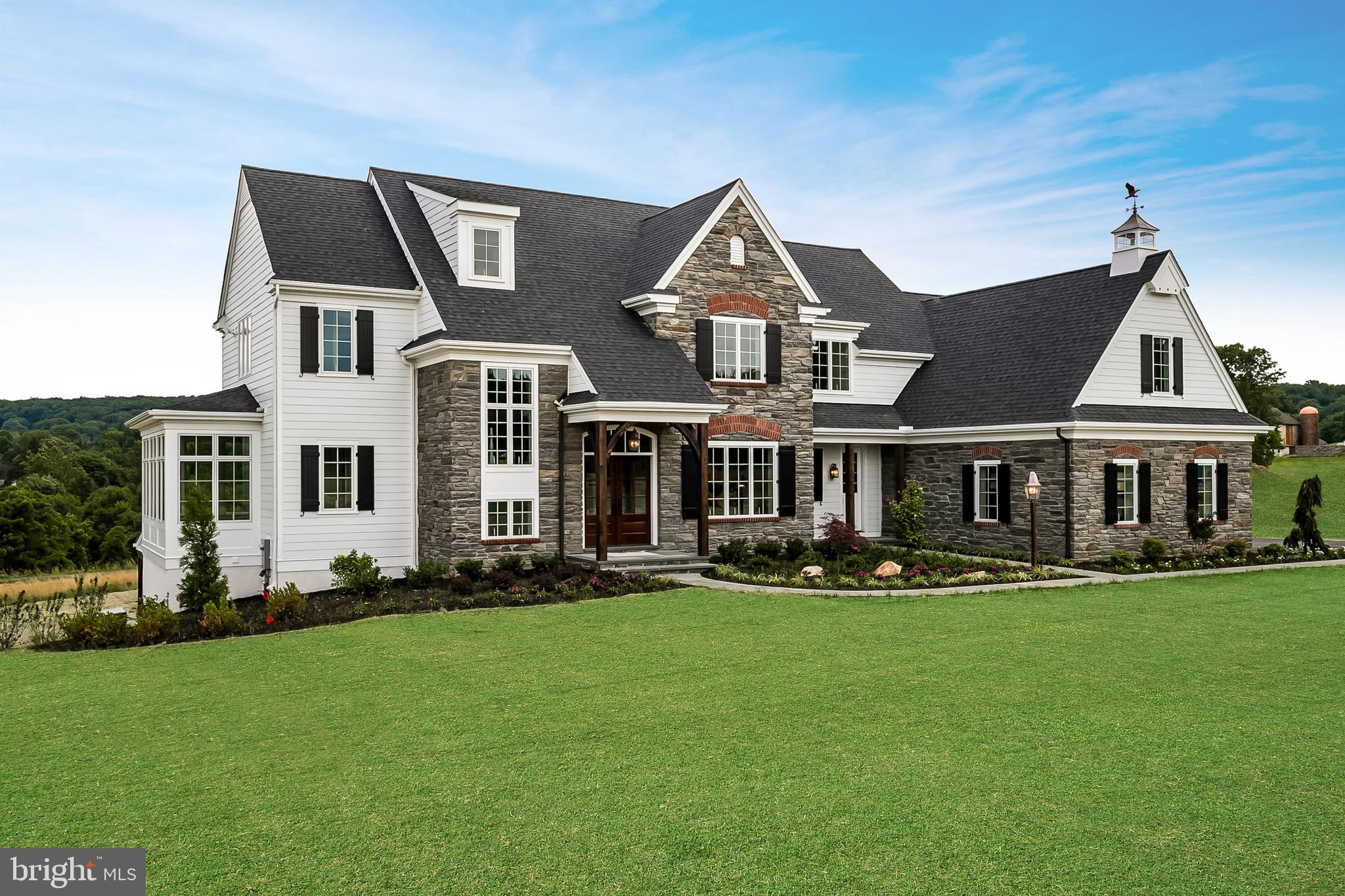 WHITEGATE - Residential