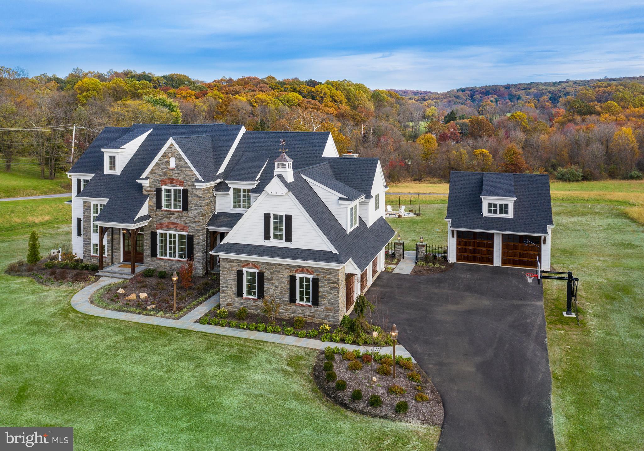 WHITEGATE - Residential