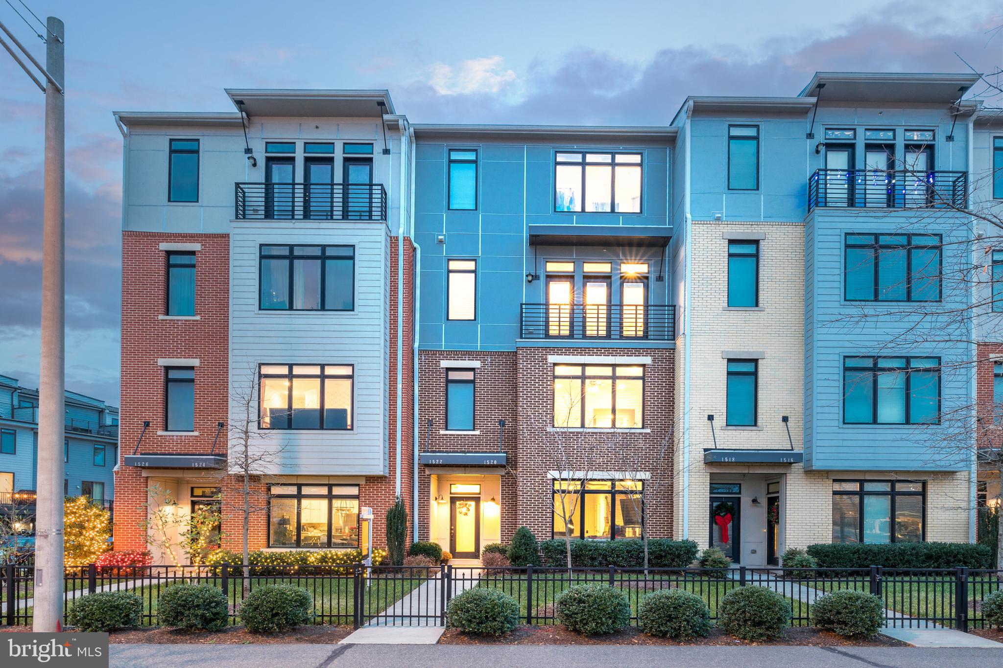 LOFTS AT VILLAGE WALK - Residential