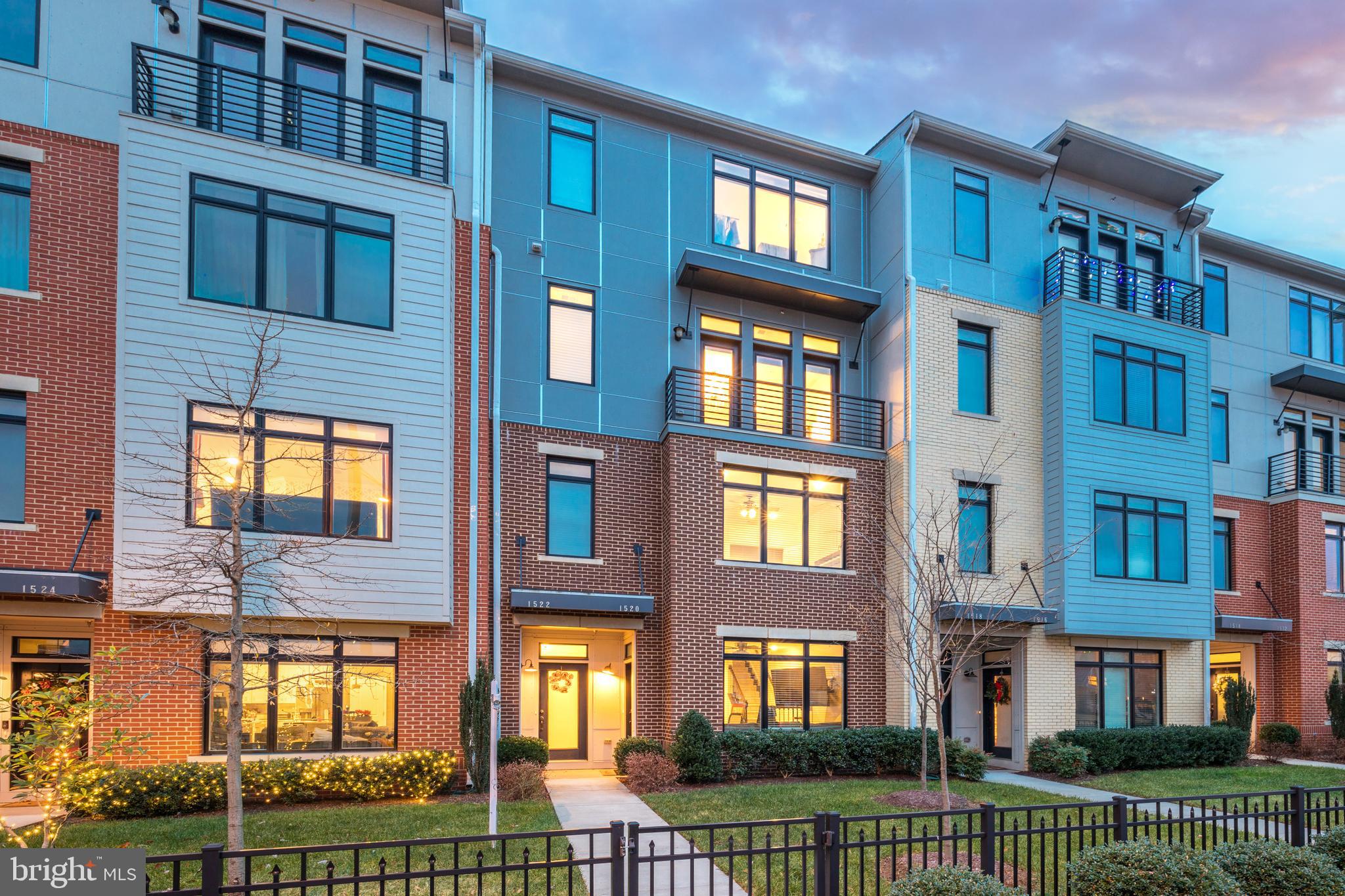 LOFTS AT VILLAGE WALK - Residential