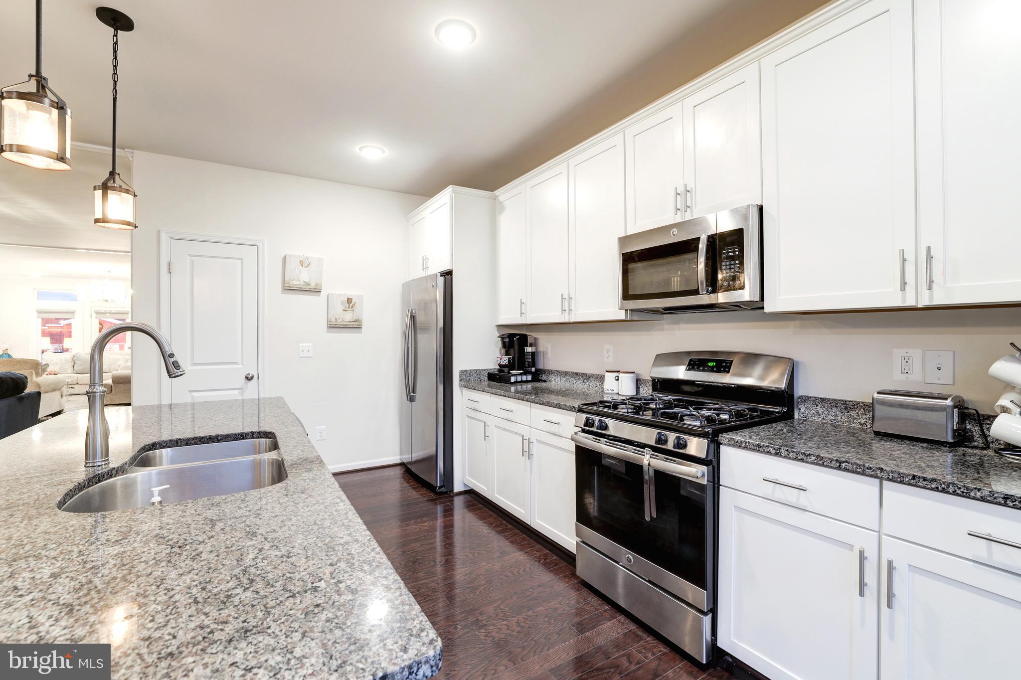 LOFTS AT VILLAGE WALK - Residential